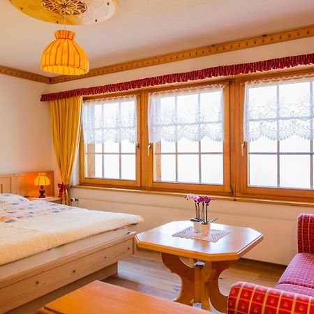 Alpenhotel Zur Wildi Lauchernalp Wiler Buitenkant foto