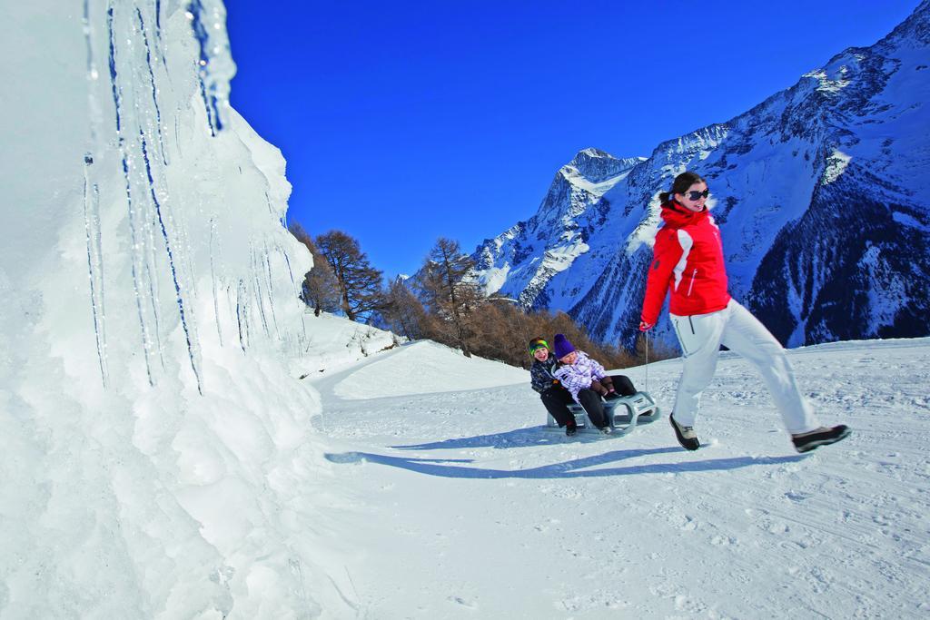 Alpenhotel Zur Wildi Lauchernalp Wiler Buitenkant foto