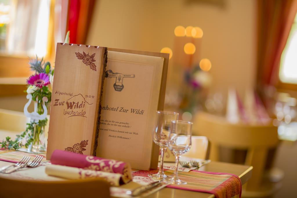 Alpenhotel Zur Wildi Lauchernalp Wiler Buitenkant foto