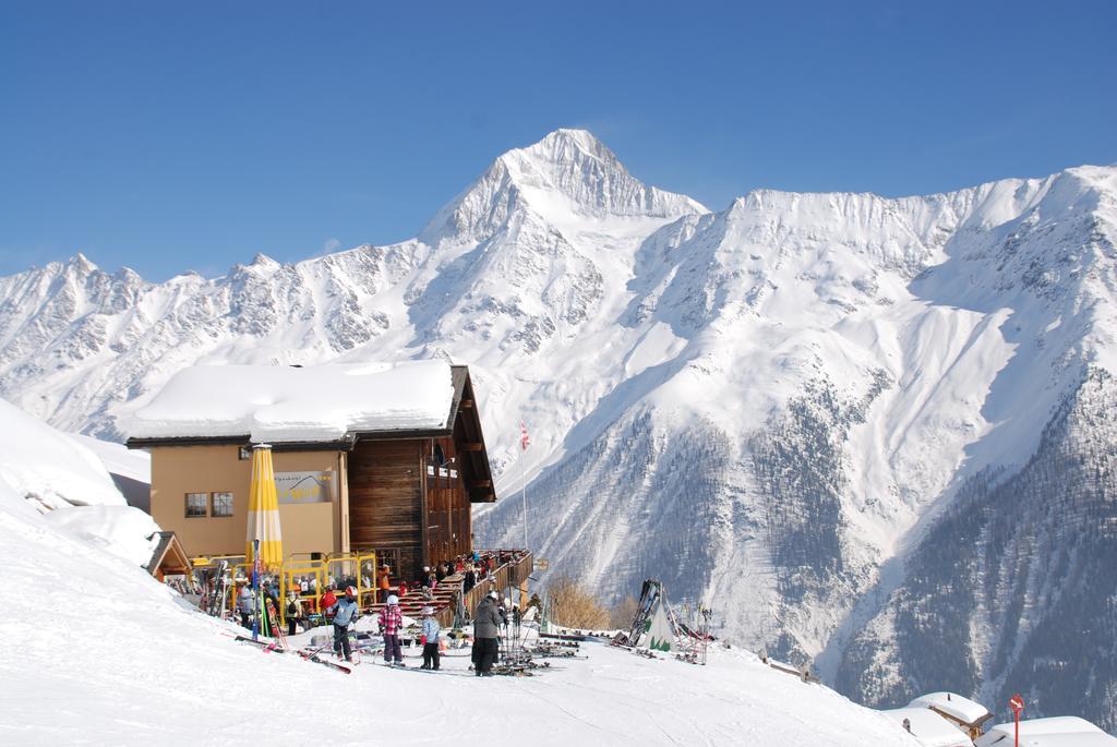 Alpenhotel Zur Wildi Lauchernalp Wiler Buitenkant foto